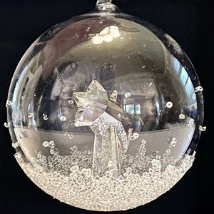 New in Box Swarovski 2018 Crystal Christmas Ornament